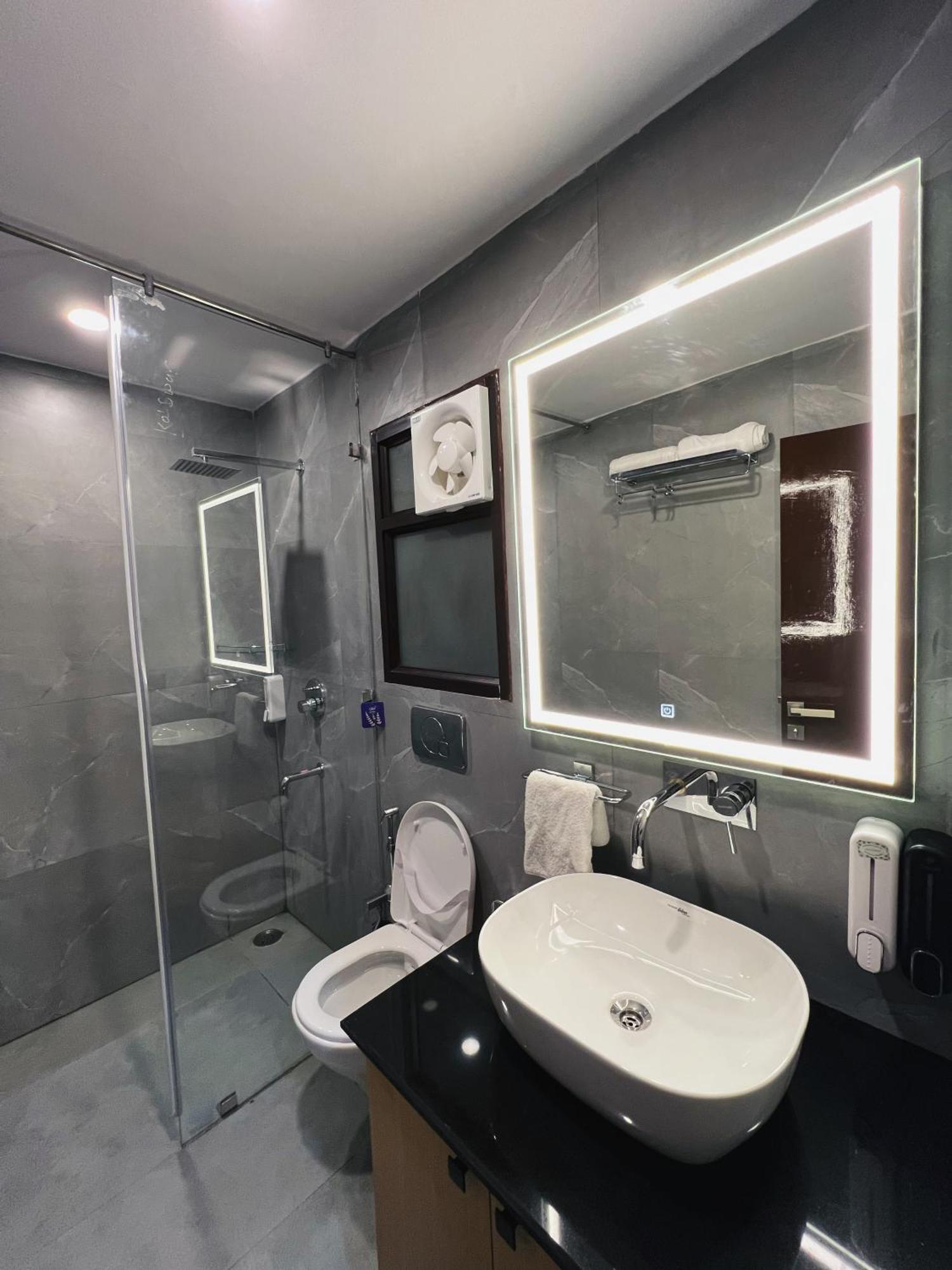 Samskara&Samsara Hotel Lansdowne Bagian luar foto